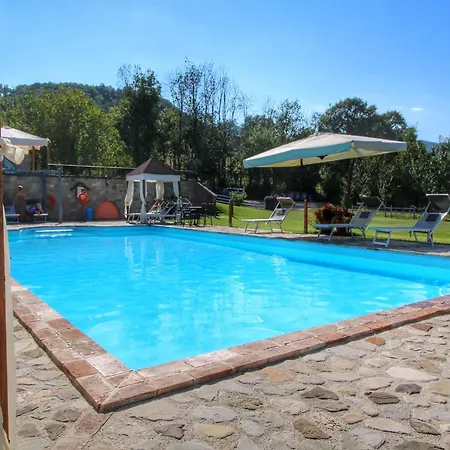 In With Pool And Terrace Ferienhaus *