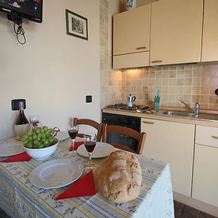 In With Pool And Terrace * Todi