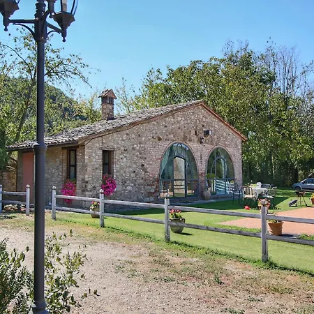 In With Pool And Terrace Ferienhaus Todi