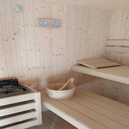 Сasa de vacaciones In With Pool And Terrace *