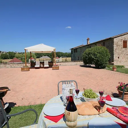 In With Pool And Terrace Ferienhaus Todi