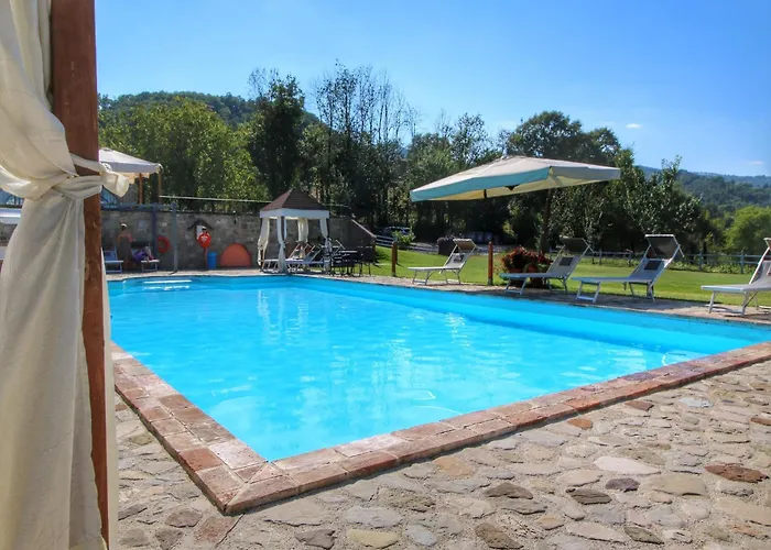 In With Pool And Terrace Hébergement de vacances *