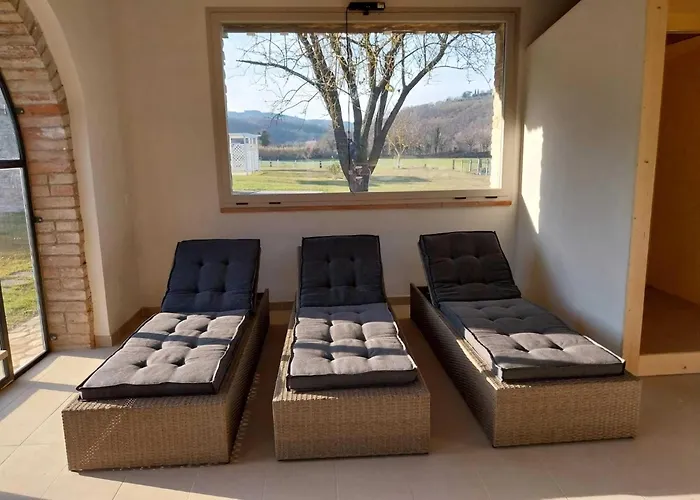 Dom wakacyjny In With Pool And Terrace Todi